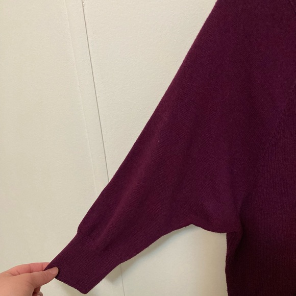 American Eagle Outfitters Lightweight Sweater Top with 3/4 Sleeves in Purple - Picture 4 of 5